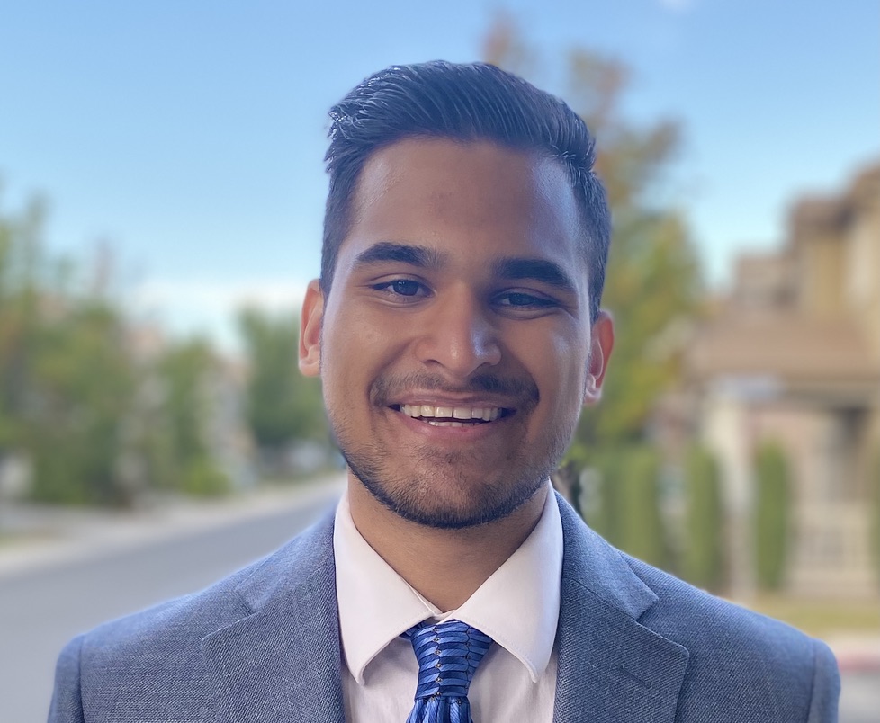 A headshot of Vedant Apte